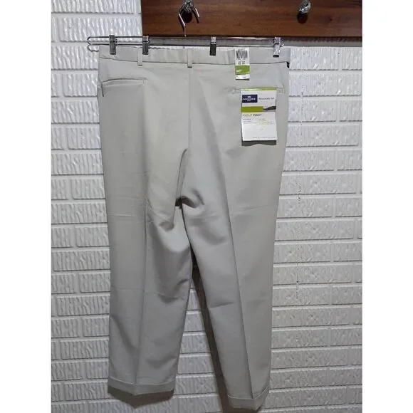 Dockers Men's Gray Solid Relaxed Fit Stone Golf Pants Size 42 x 30 NWT - Picture 2 of 8